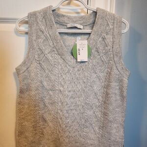 Sweater vest and banded top